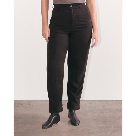 Everlane the Tencel Relaxed Chino in Buttersoft Black 12 - Picture 1 of 10